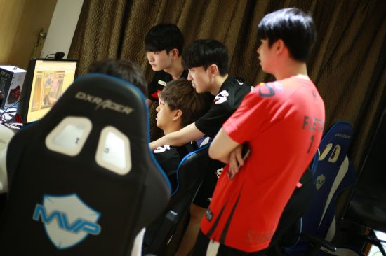 全球打工人Excel大赛引发电竞热潮